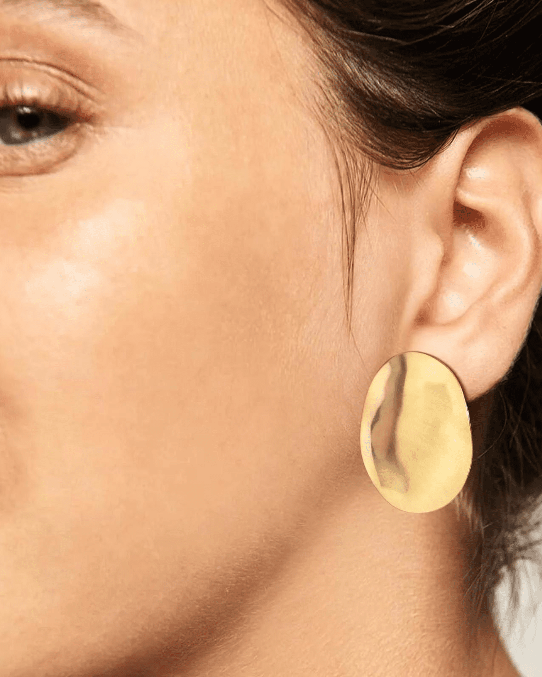 Aretes lunares de acero