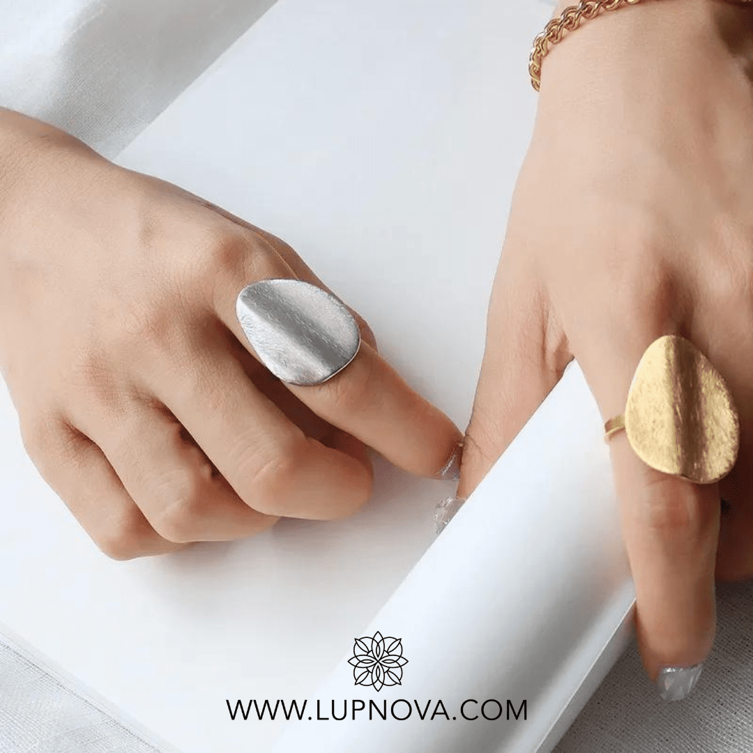 Anillo lunar de acero