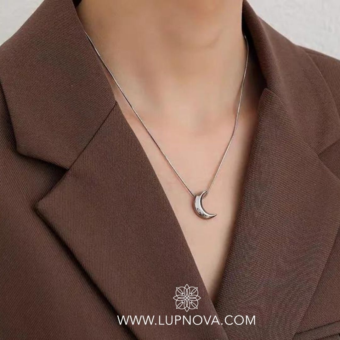 Cadena luna creciente