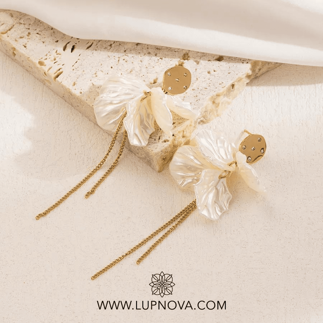 Aretes colgantes apariencia quebradiza acero